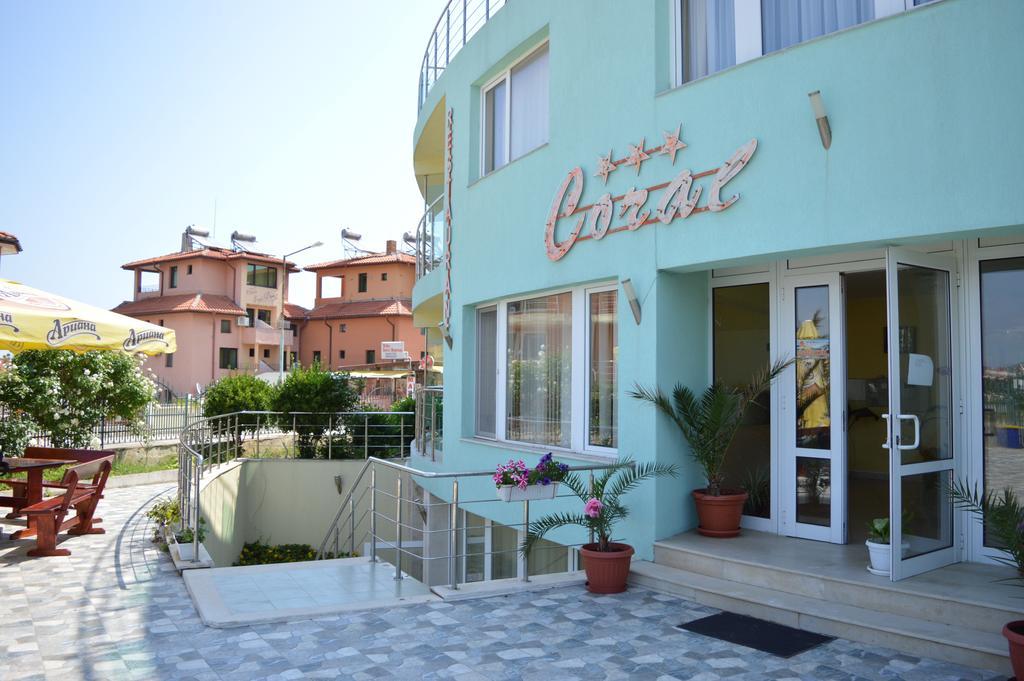 Family Hotel Coral Sosopol Exterior foto
