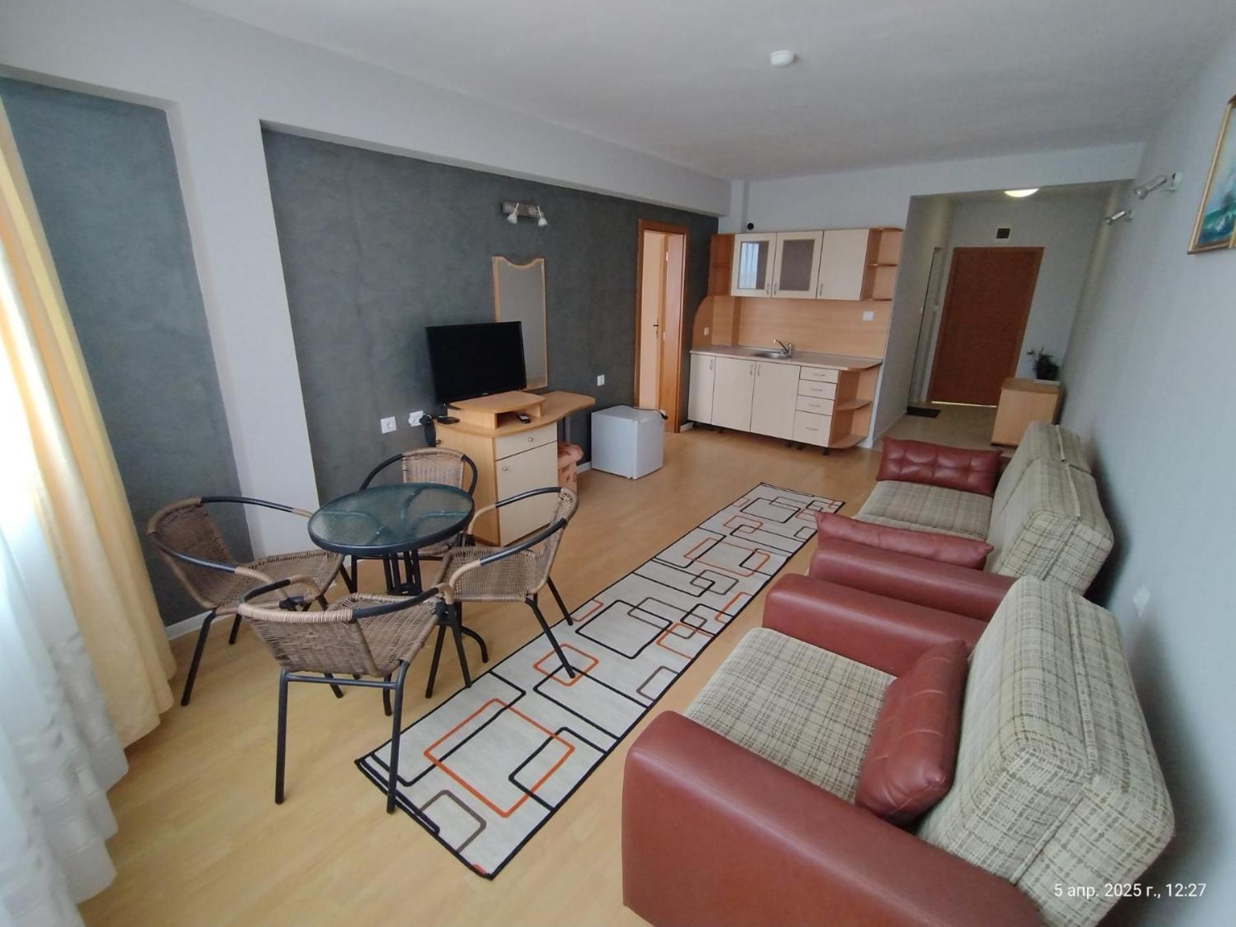 Family Hotel Coral Sosopol Exterior foto